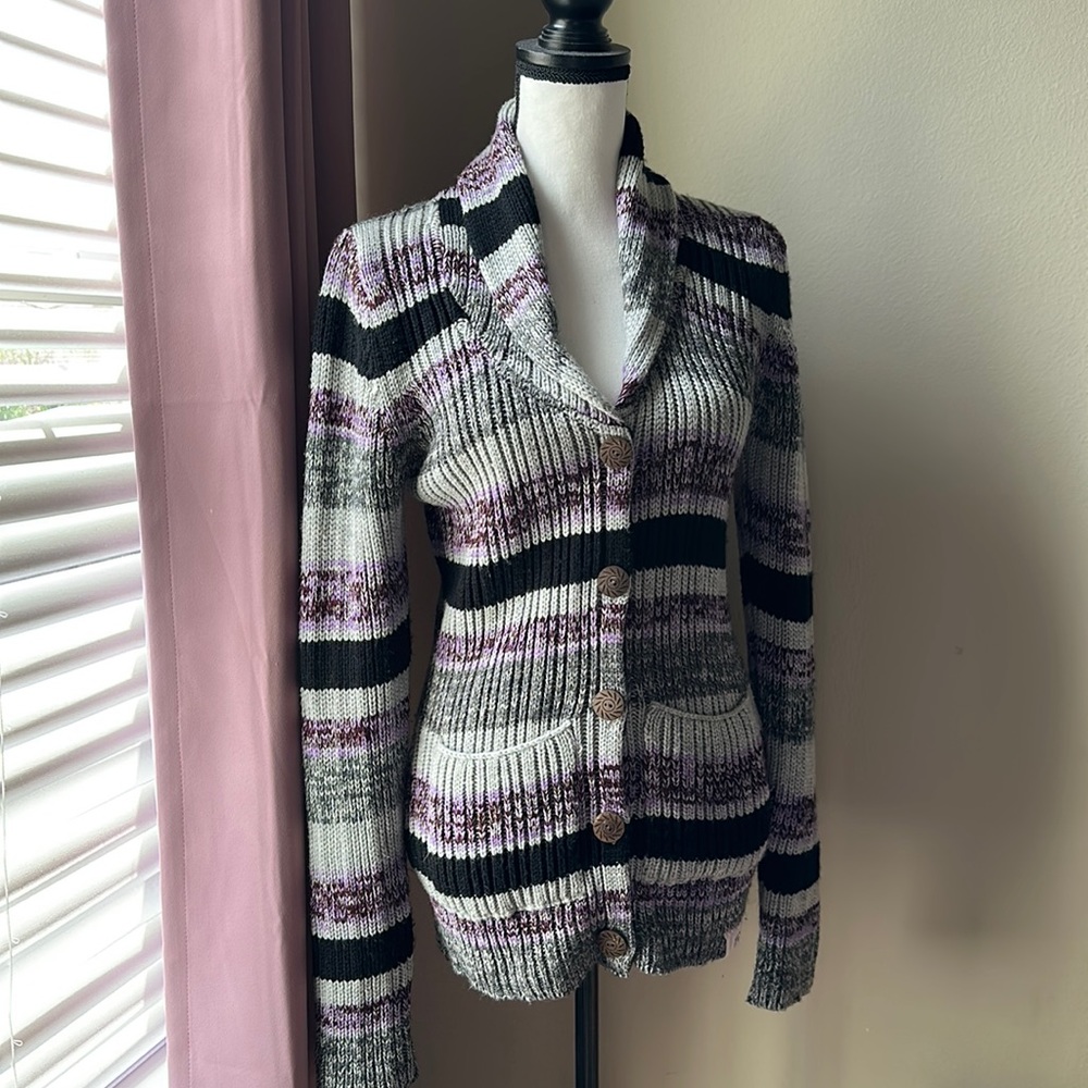 Billabong sweater
